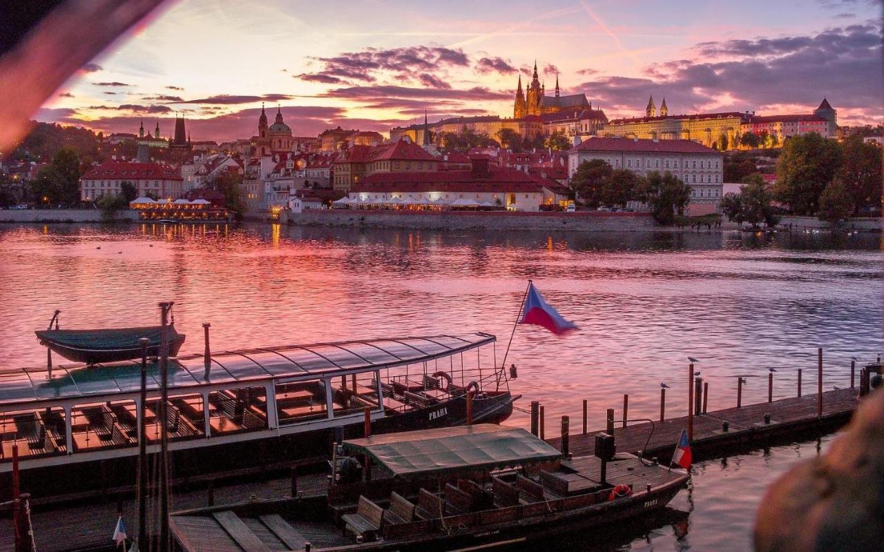 Apartment Vltava براغ المظهر الخارجي الصورة